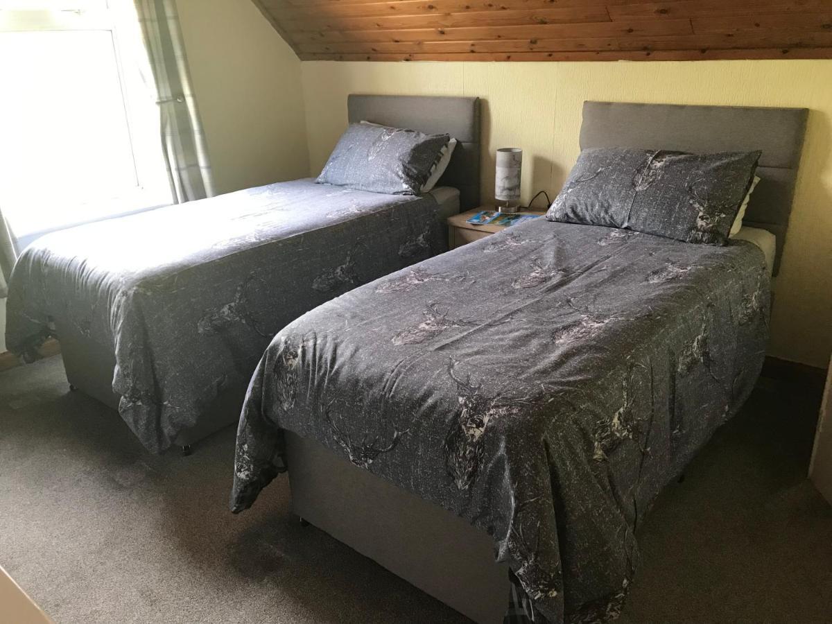 Campfield House Bed & Breakfast Форт Уилям Екстериор снимка